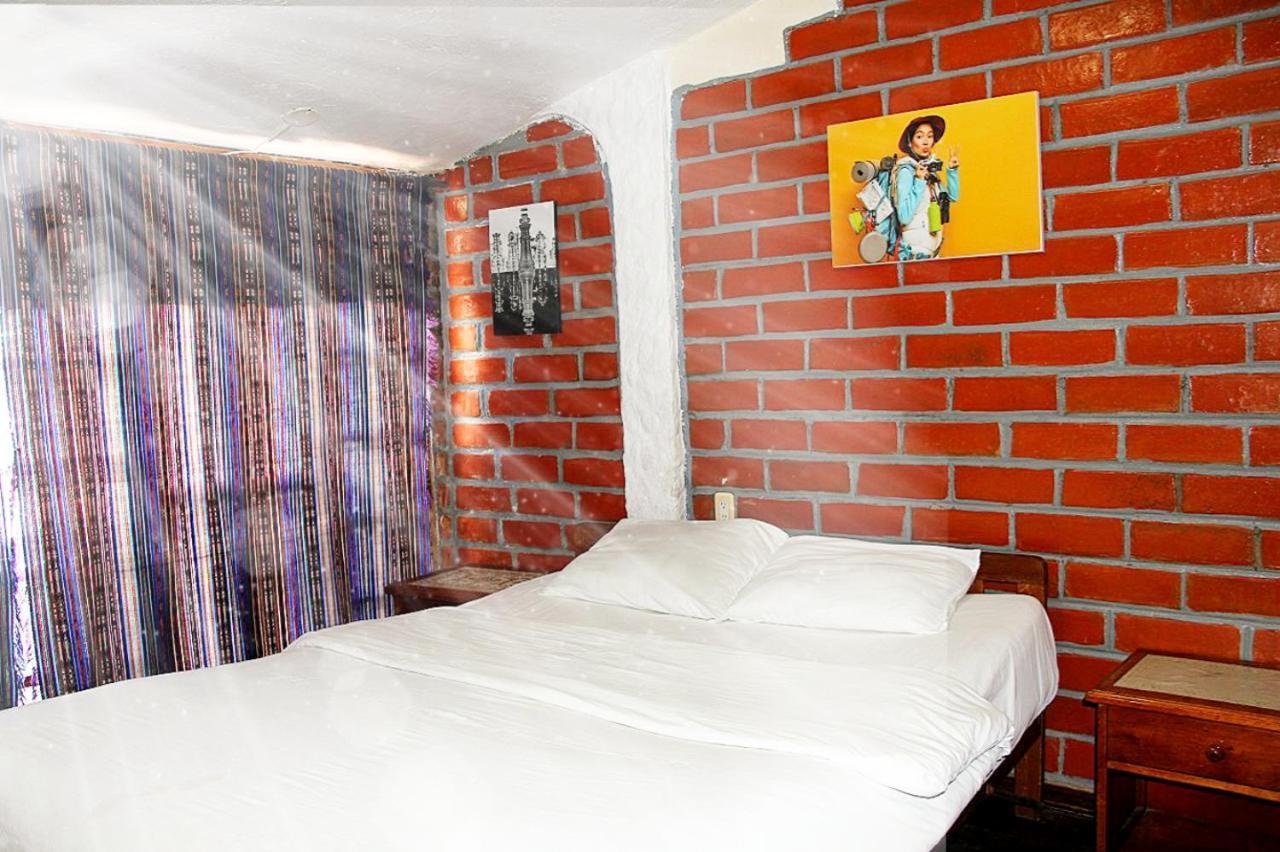 Hostal Inti Raymi Backpackers Баньос Экстерьер фото
