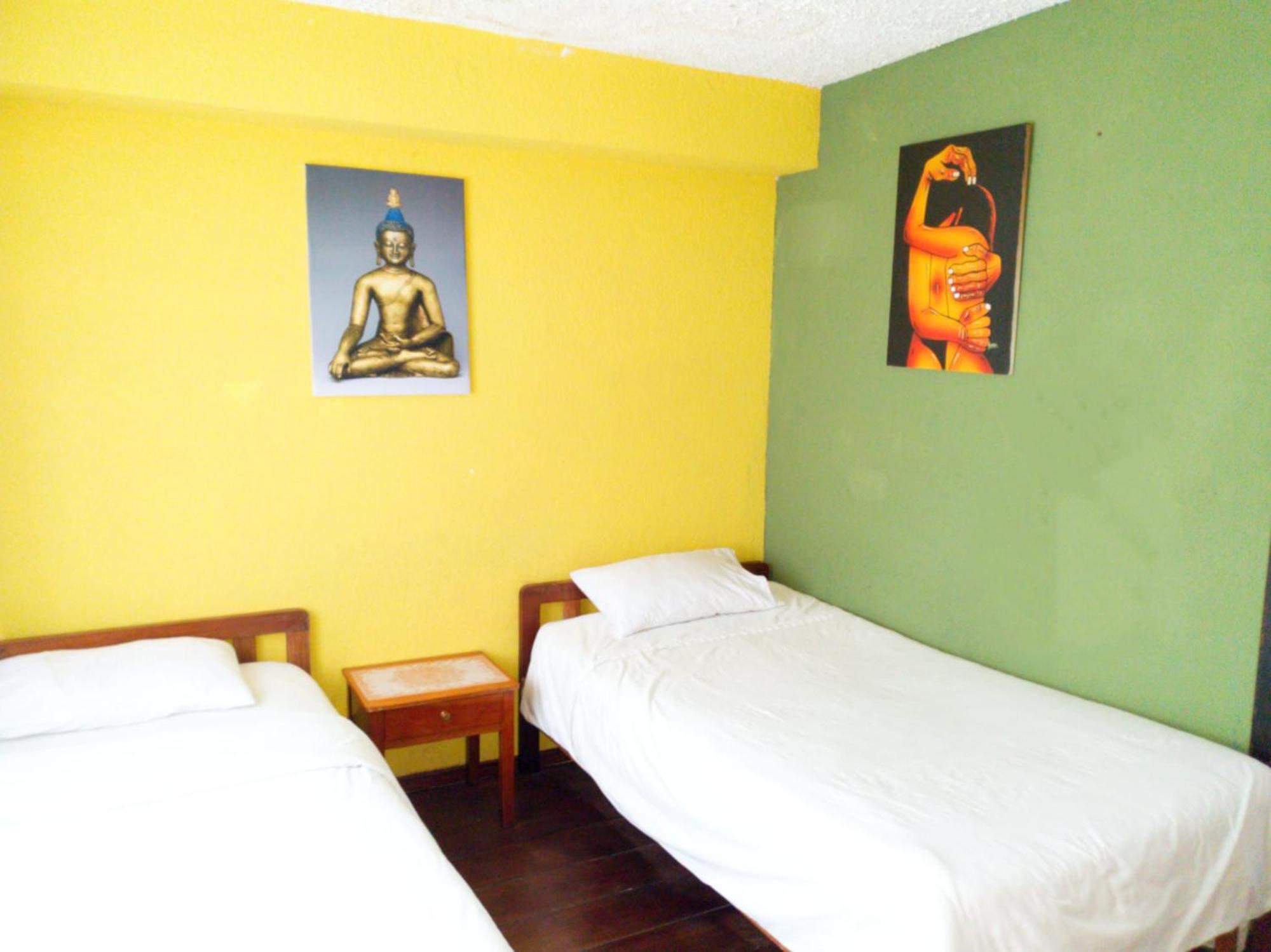 Hostal Inti Raymi Backpackers Баньос Экстерьер фото